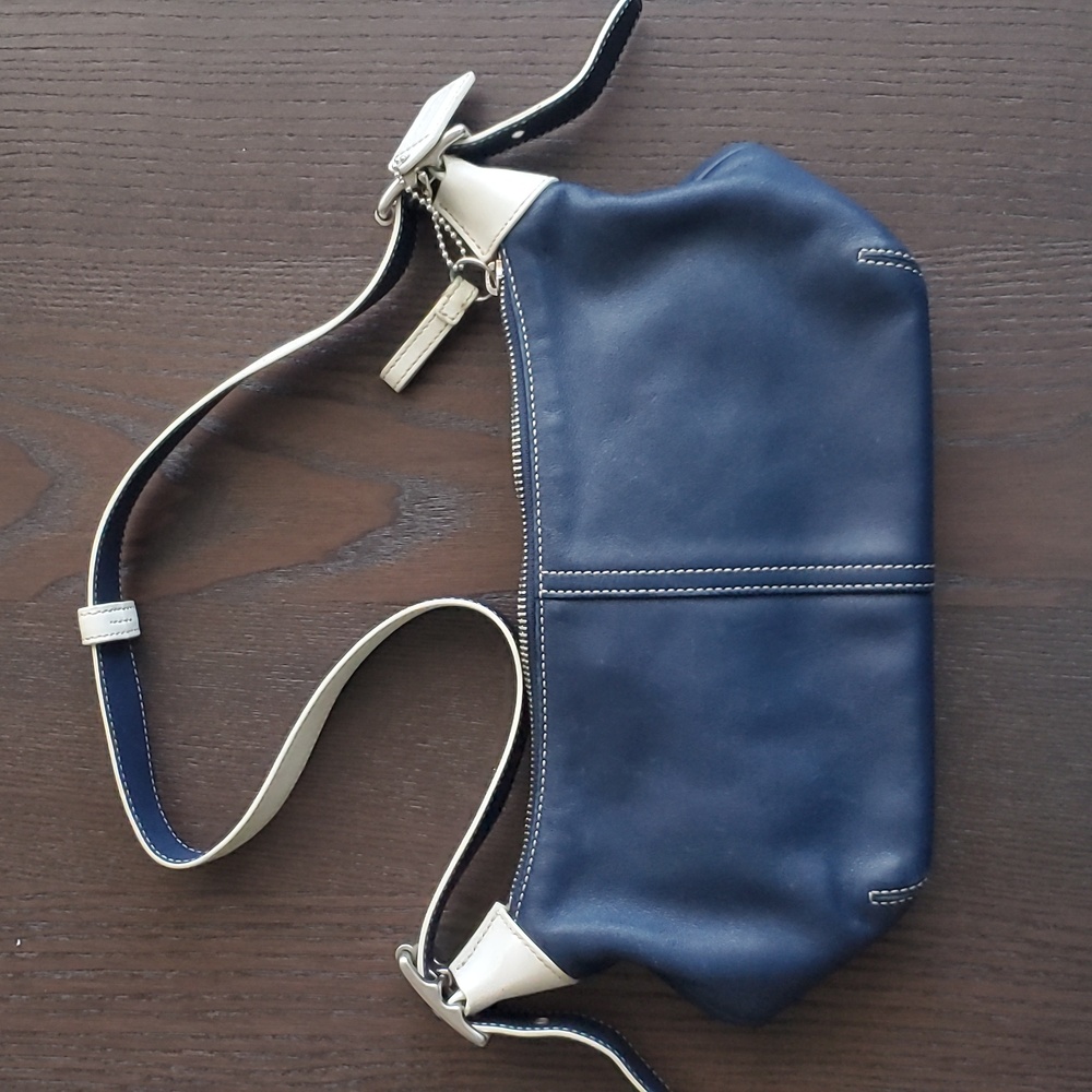 Vintage Coach A061-9564 Dark Blue & White Leather Demi Legacy Bag COA